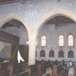 église Ste Croix - arcades du 13e siècle